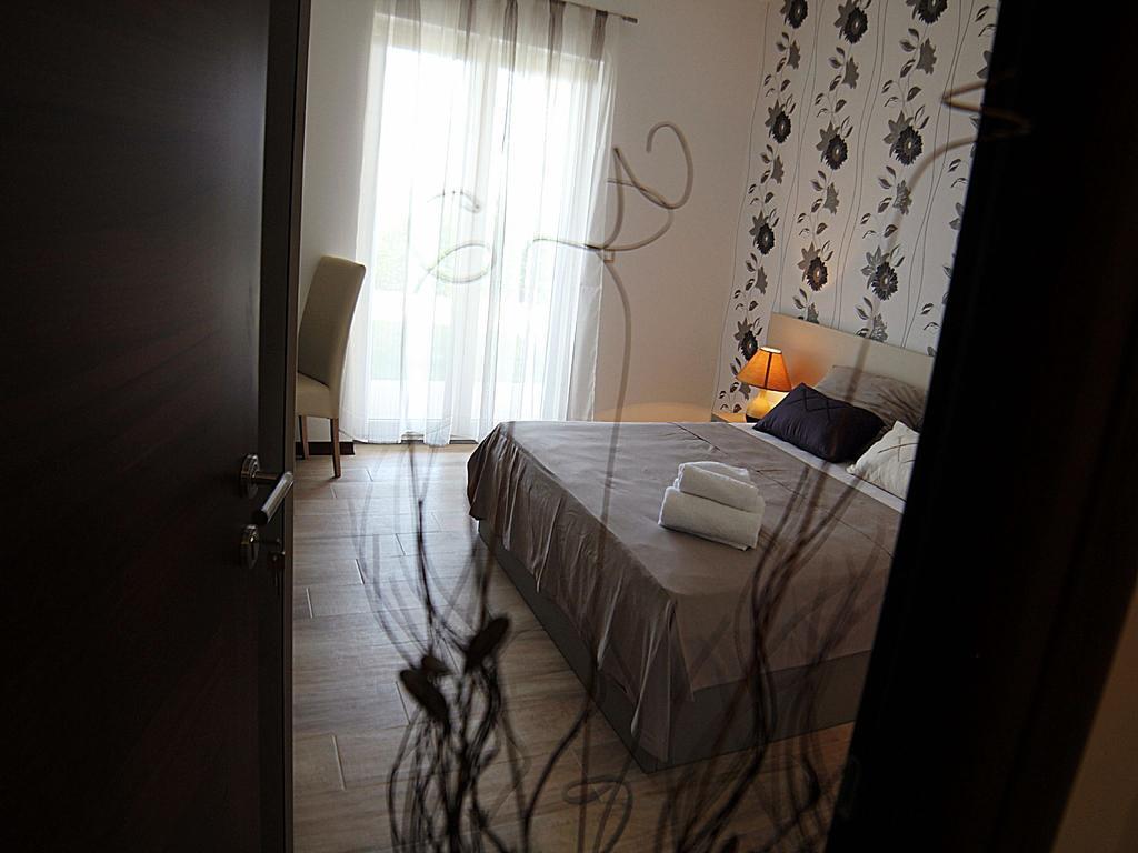 B&B Villa Oasa 1 Ровінь Екстер'єр фото